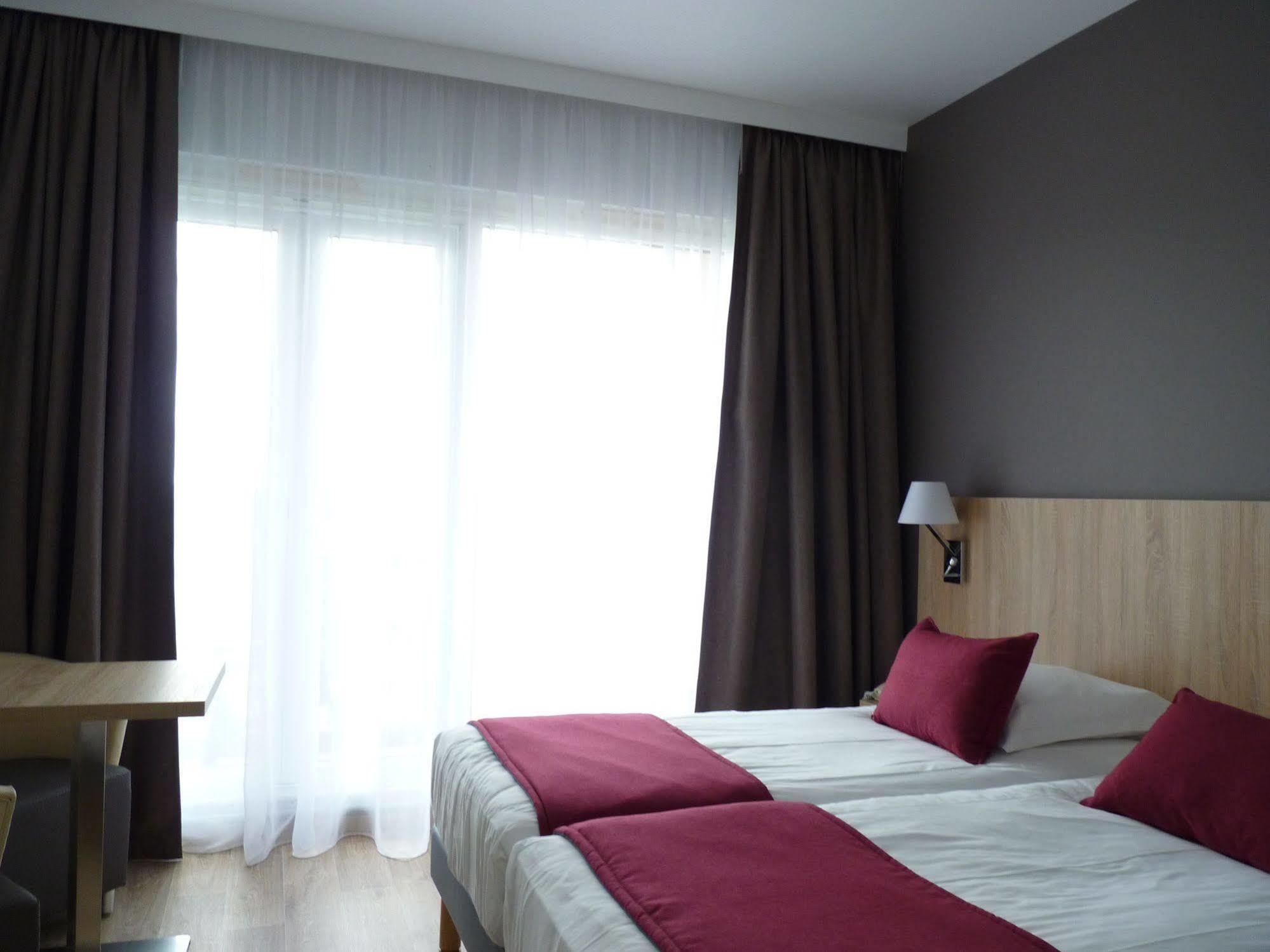 Logis Hotel Notre-Dame De Bonne Fontaine Danne-et-Quatre-Vents Dış mekan fotoğraf
