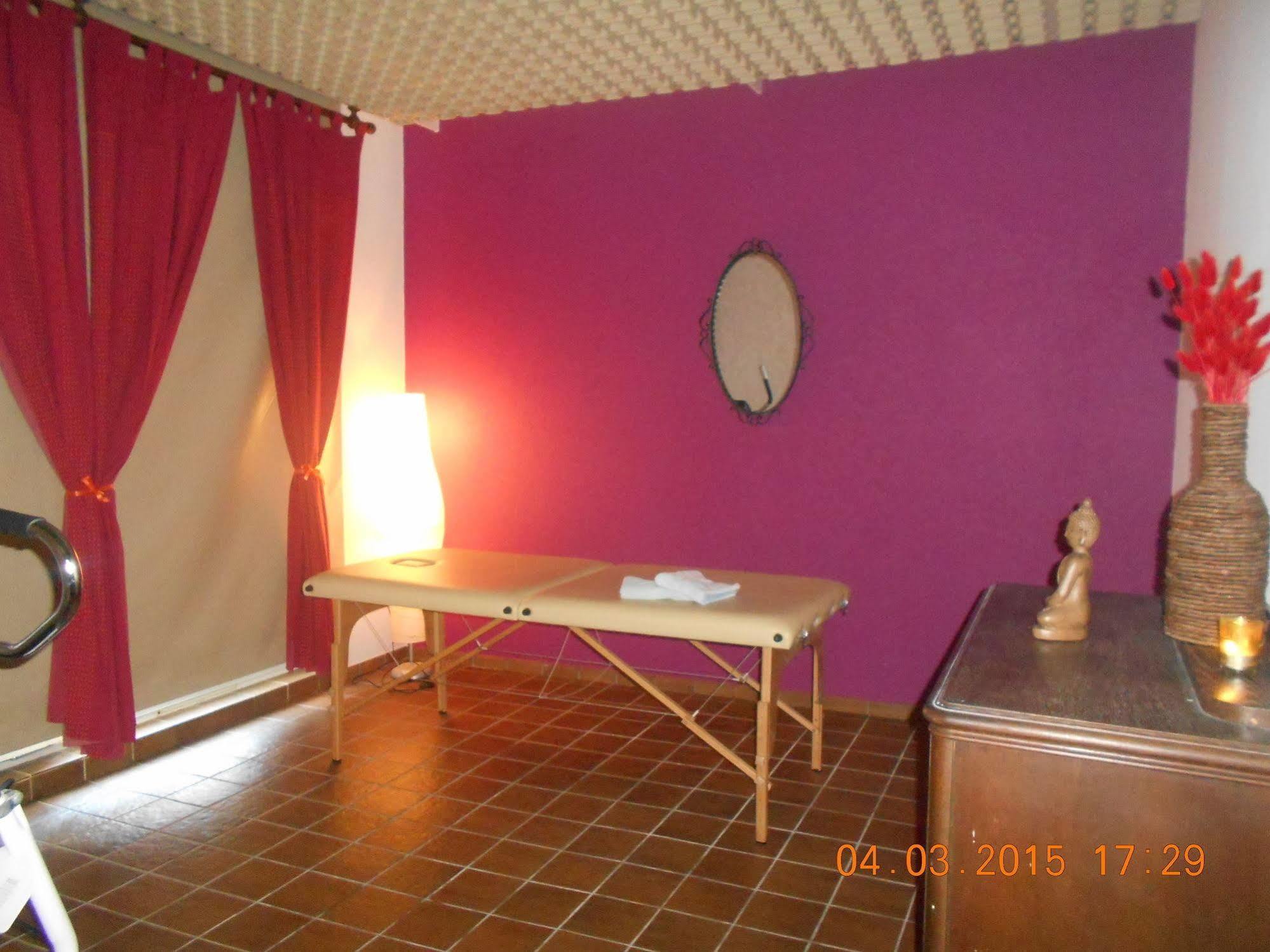 Logis Hotel Notre-Dame De Bonne Fontaine Danne-et-Quatre-Vents Dış mekan fotoğraf