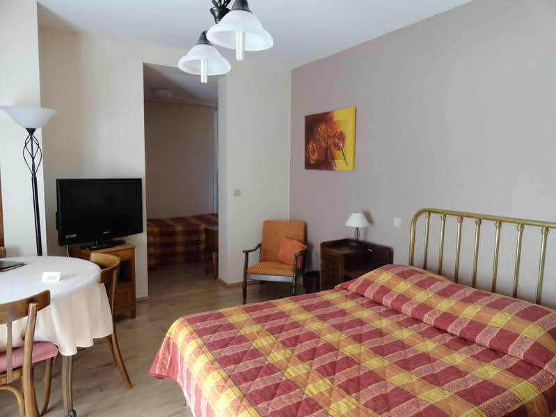 Logis Hotel Notre-Dame De Bonne Fontaine Danne-et-Quatre-Vents Dış mekan fotoğraf